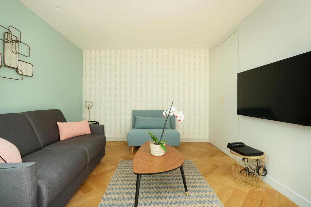 Apartment Center Of Paris By Studio Prestige Exterior foto